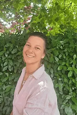 insegnante di yoga e operatrice olistica pesaro